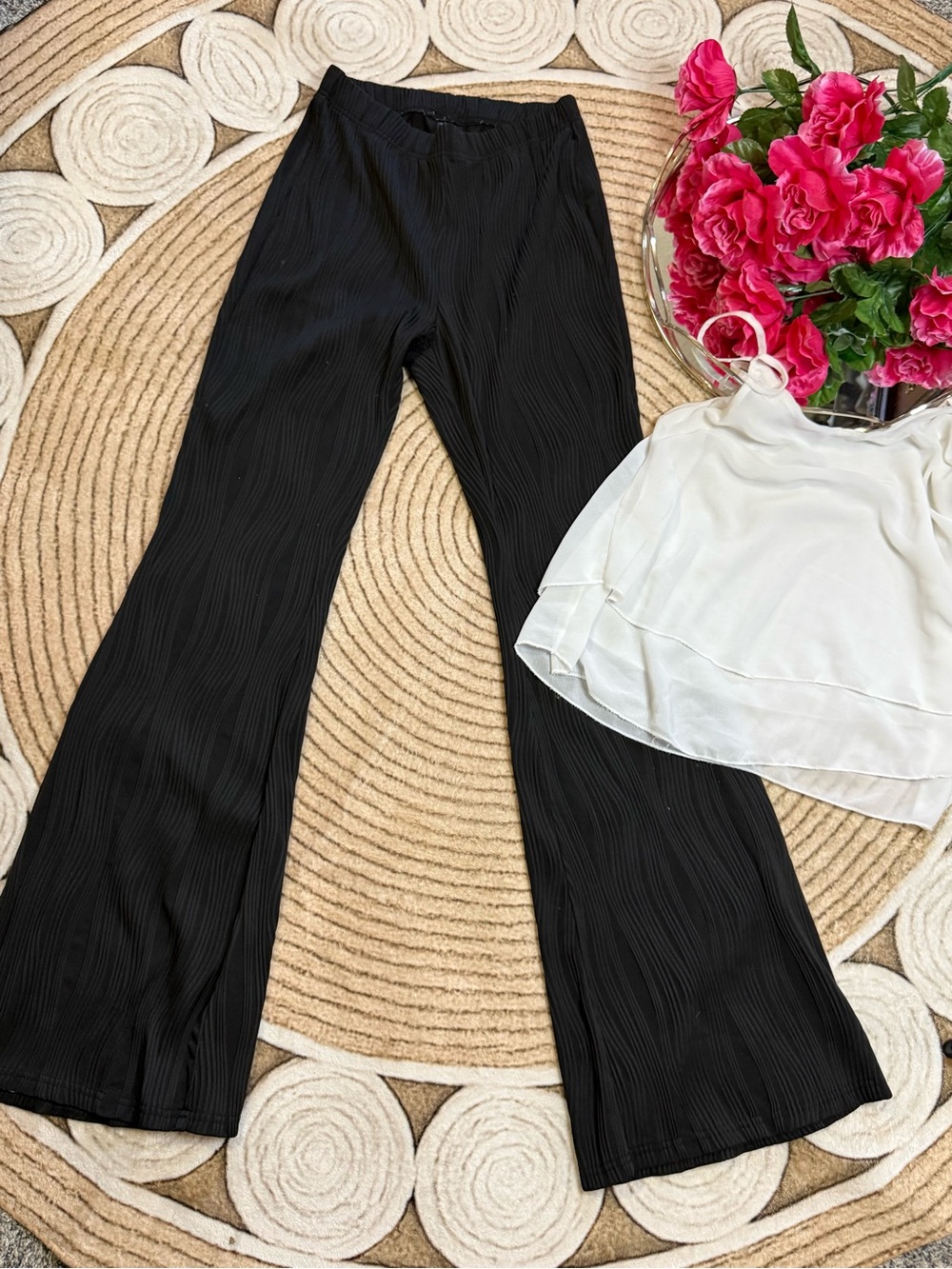 Black Pleated Wide-Leg Women's Pants